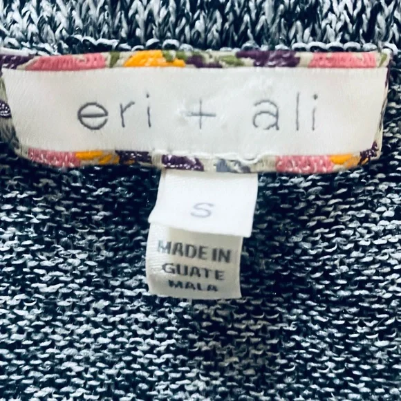 Women’s Small Sweater Eri Ali Anthropologie Gray Lightweight Knit Cowl Neck Soft - Picture 9 of 11